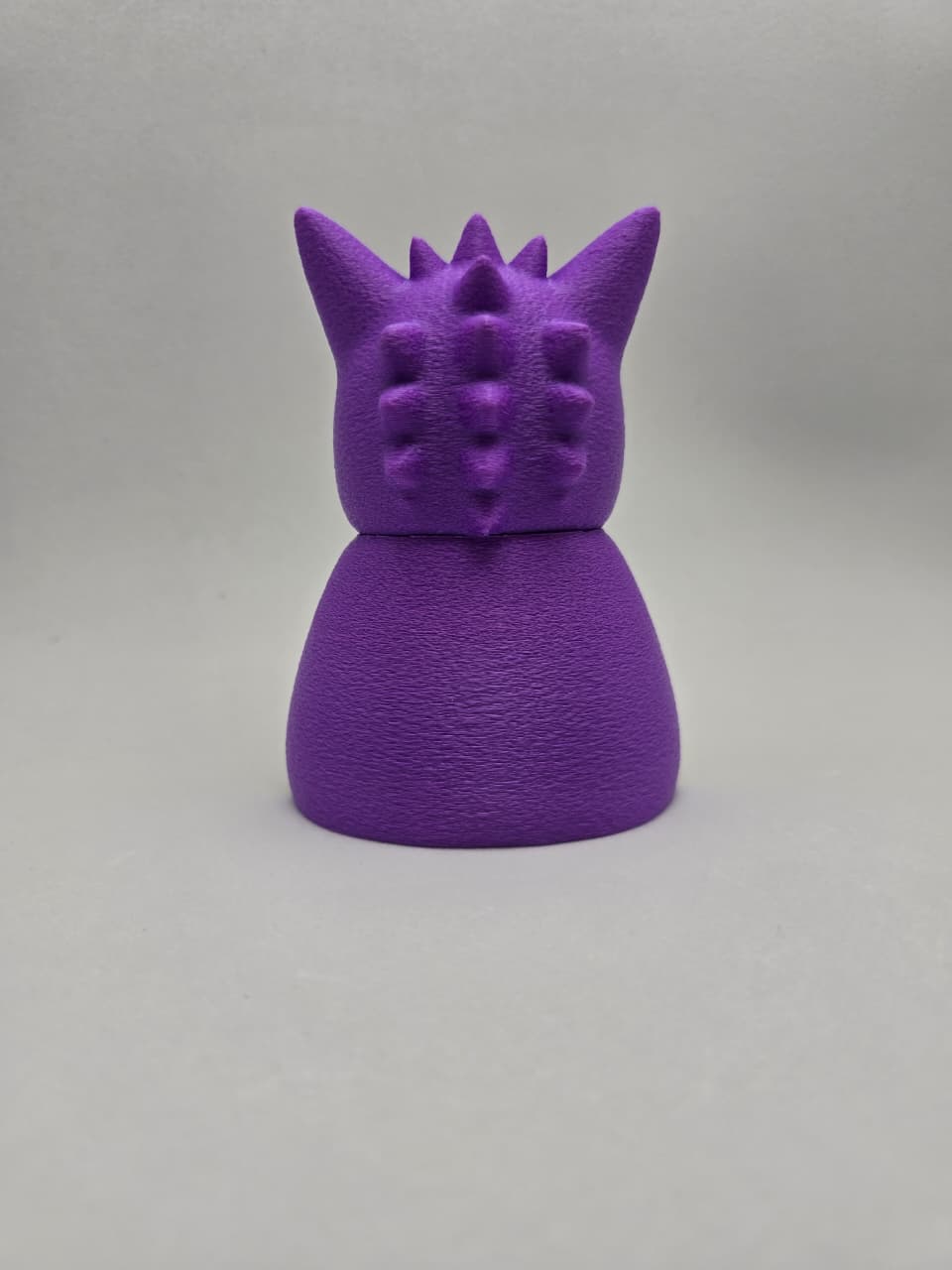 Pikachu Fantasiado de Gengar em Impressão 3D – Colecionável em PLA Premium