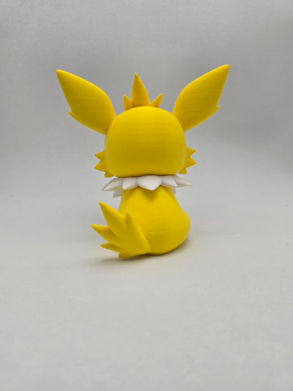 Jolteon Colecionável em Impressão 3D – Produzido em PLA Premium