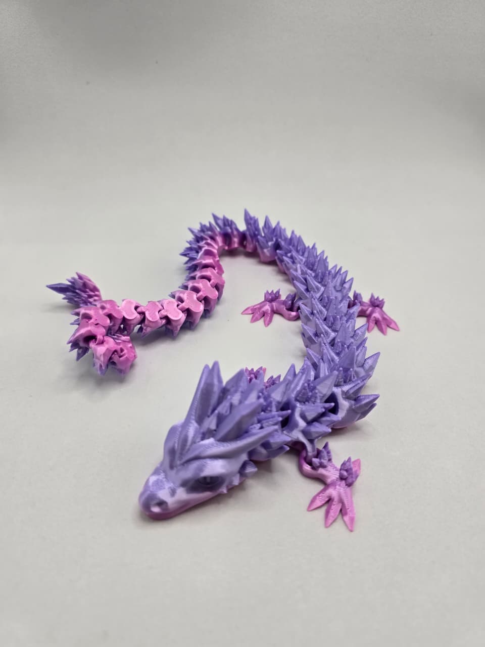 Dragão Crystal Rosa Articulado em Impressão 3D – Colecionável em PLA