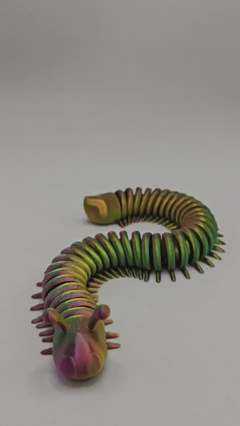 Centopeia Articulada em Impressão 3D – Colecionável em PLA Premium